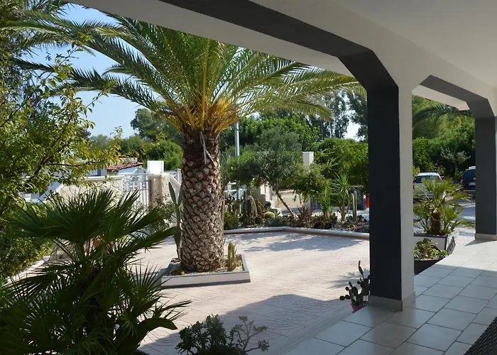 B&B Poseidon Punta Prosciutto